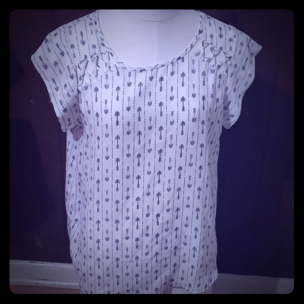 White & black top